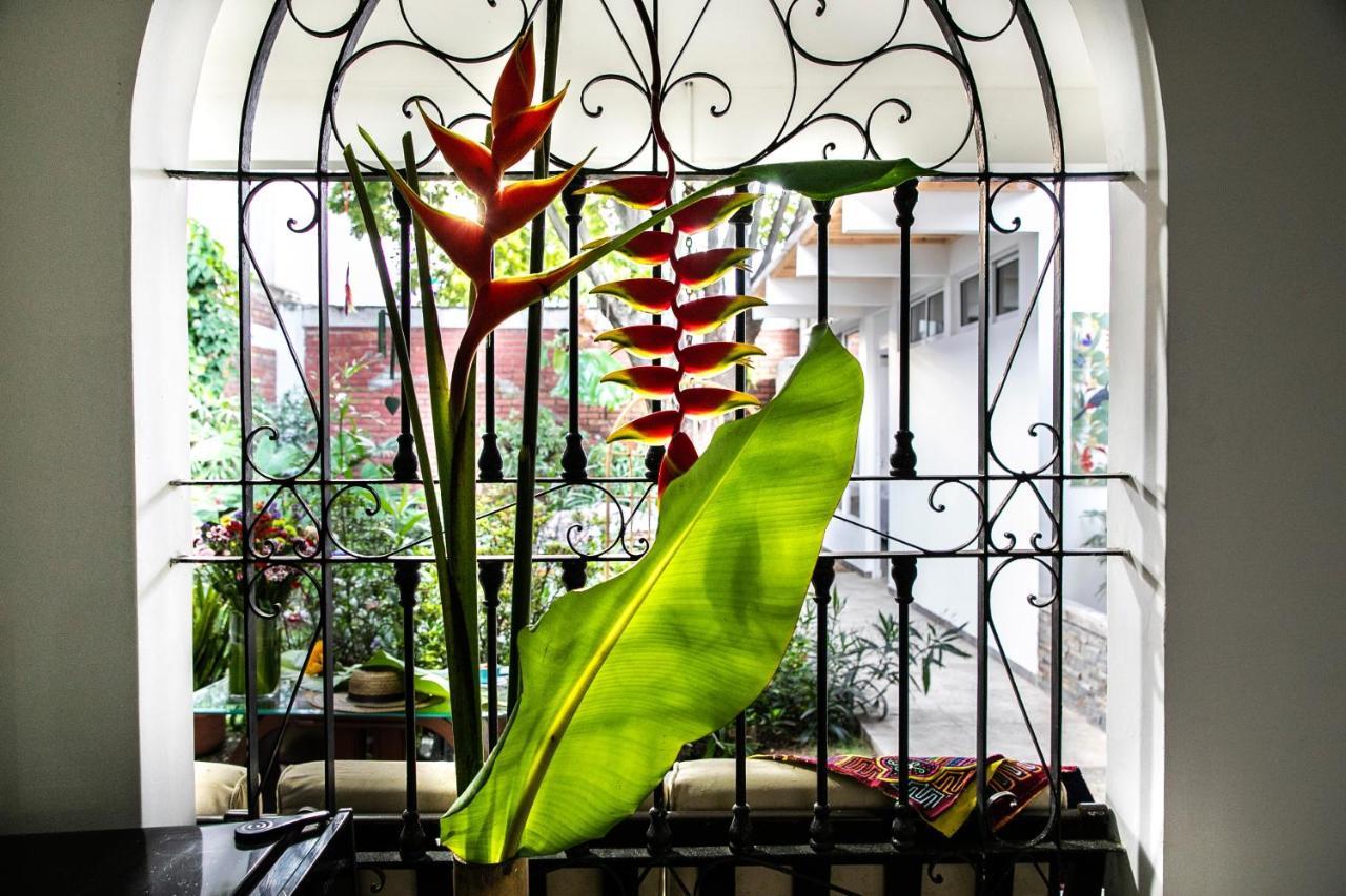 50N15 B&B กาลี ภายนอก รูปภาพ