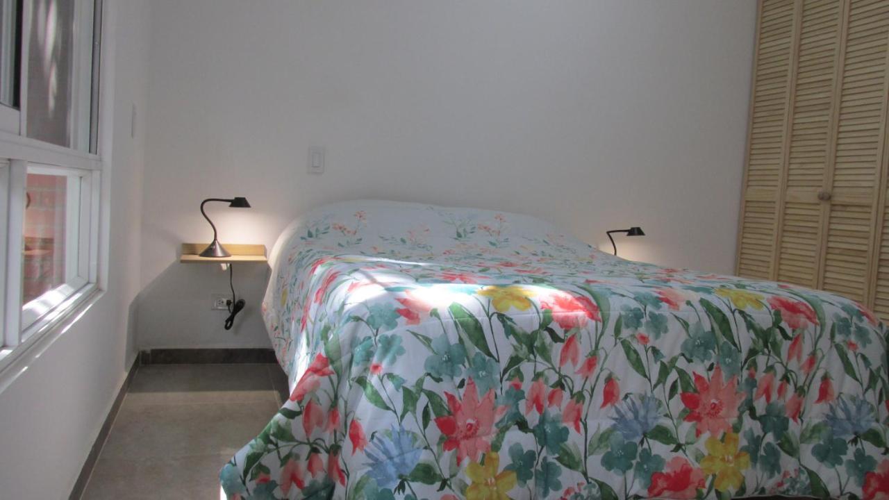 50N15 B&B กาลี ภายนอก รูปภาพ